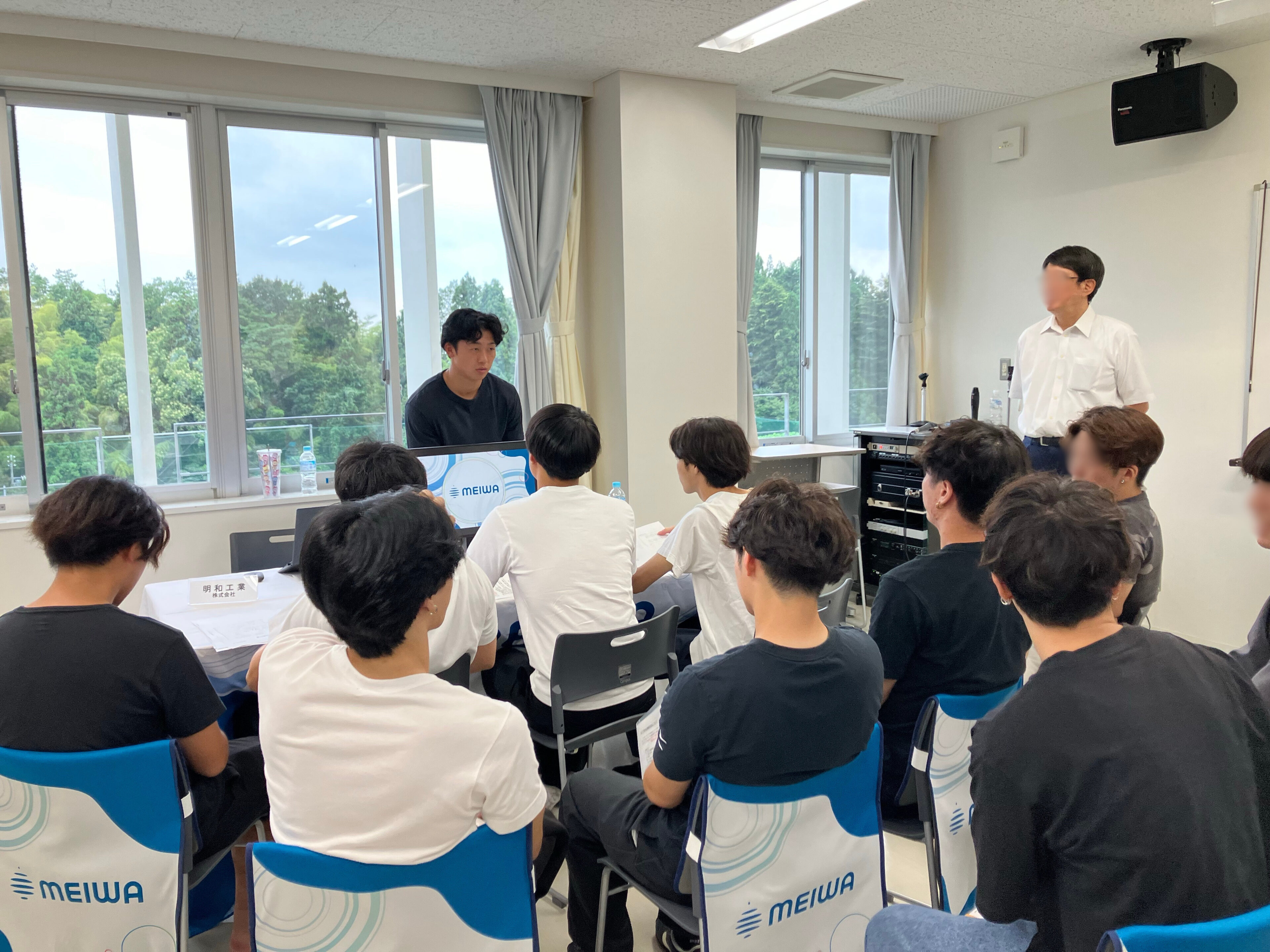 新潟経営大学「学内企業研究会」に参加しました